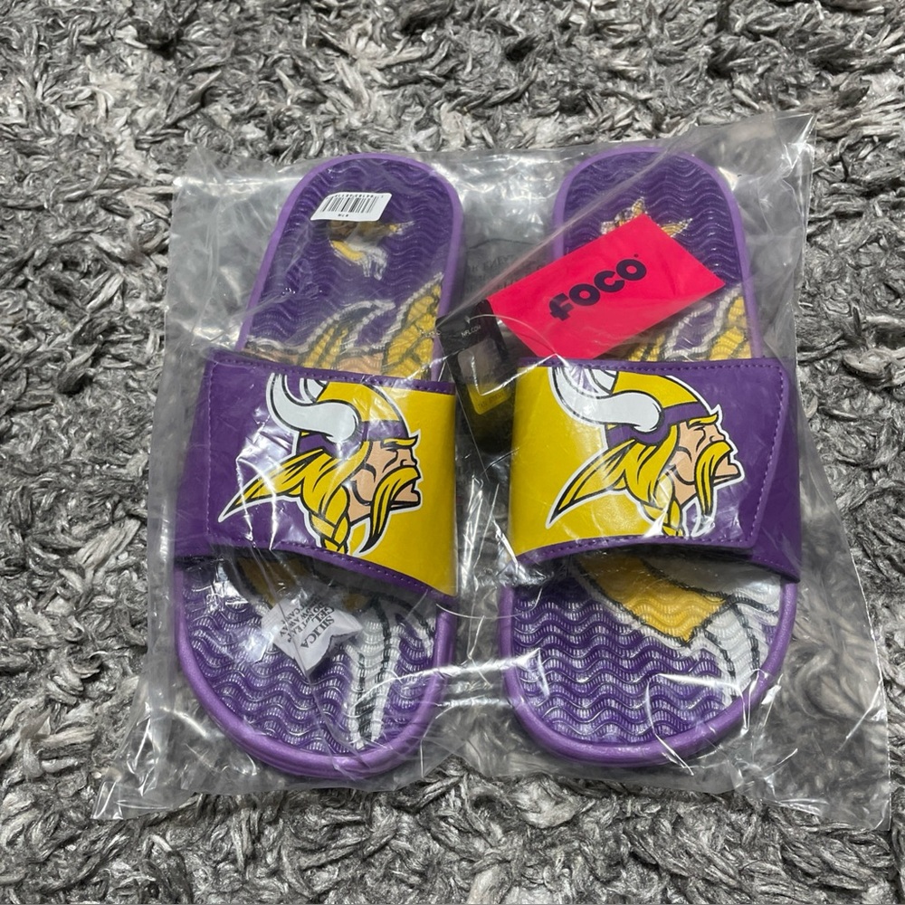 NEW Minnesota Vikings Slip-On Slides Shoes, Size: Small (7-8) youth unisex